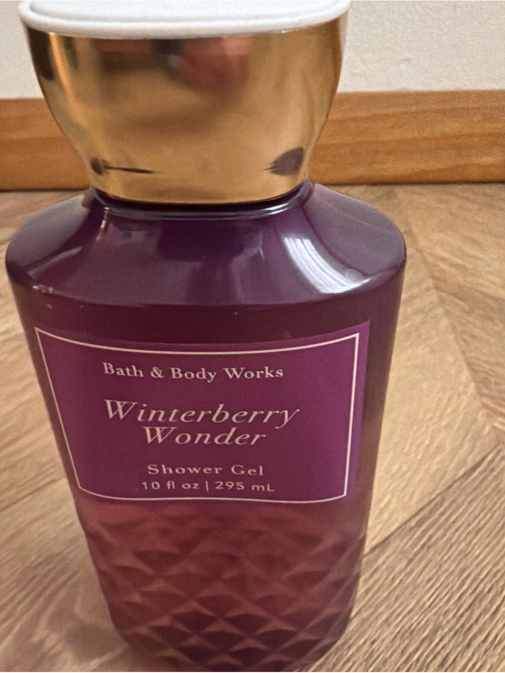 Bath & Body Works Winterberry Wonder Shower Gel - Purple & Gold